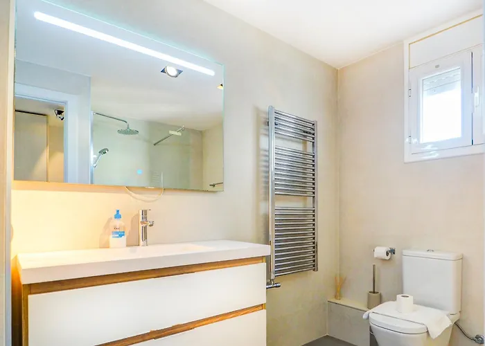 Beachstyle Penthouse By Hello Homes 锡切斯